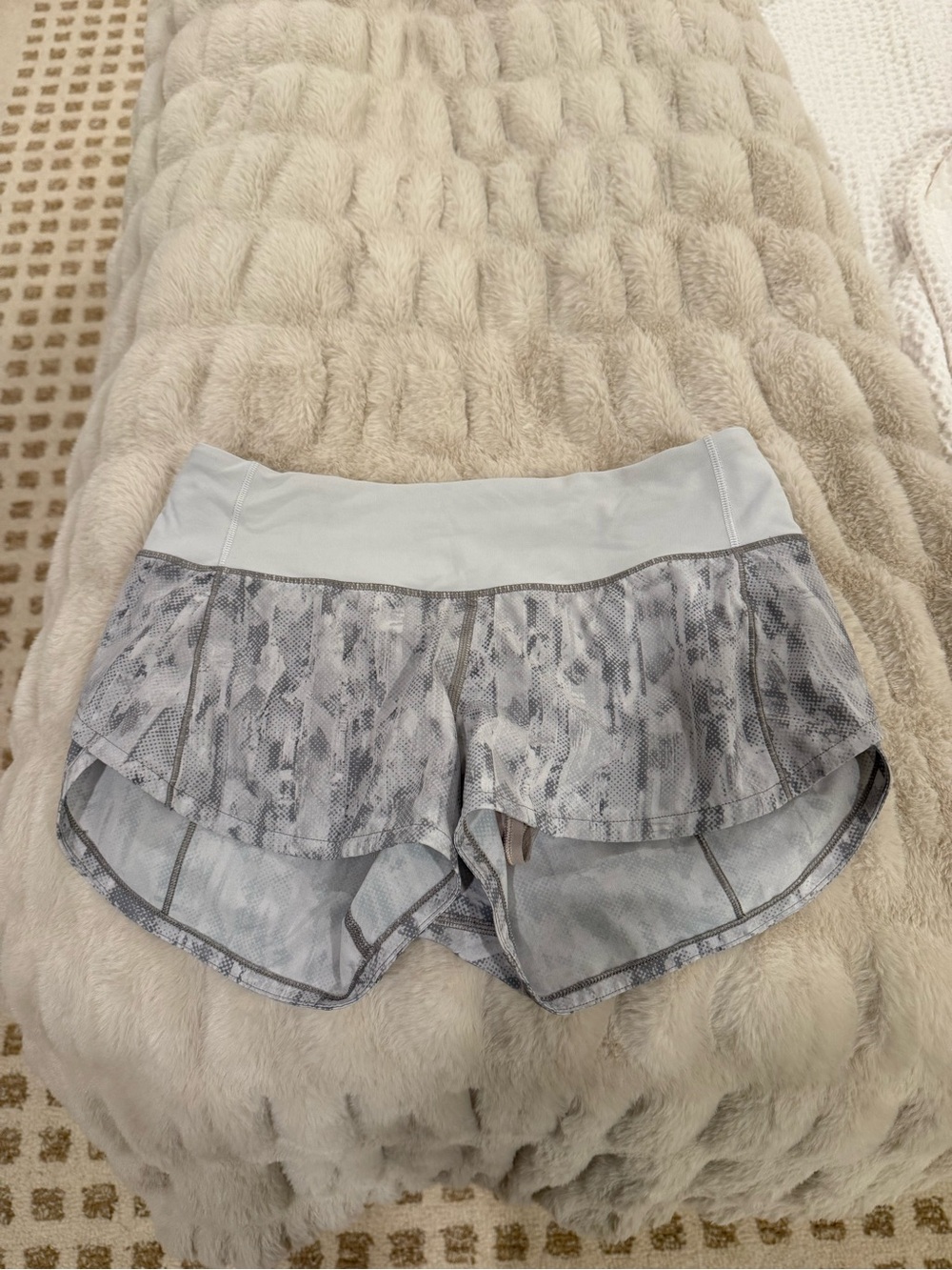Lululemon Speed Up Shorts